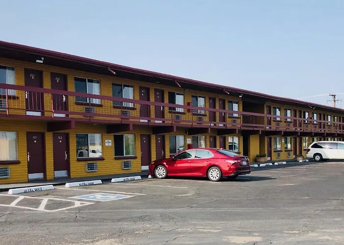 Hotel Silver Airport 2*