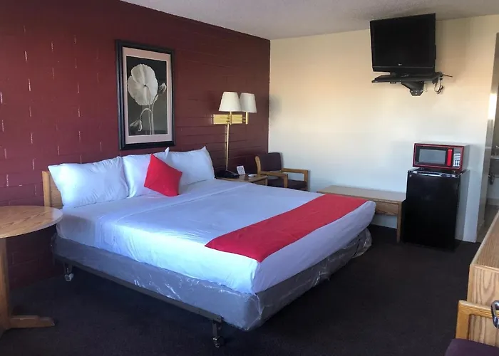 Hotel Silver Airport 2*
